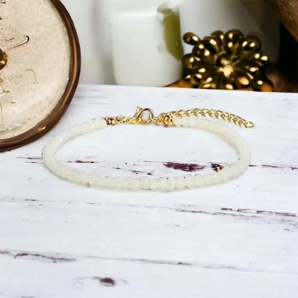 White Beaded Gold Chain Anklet Bracelet - Picture 1 of 5